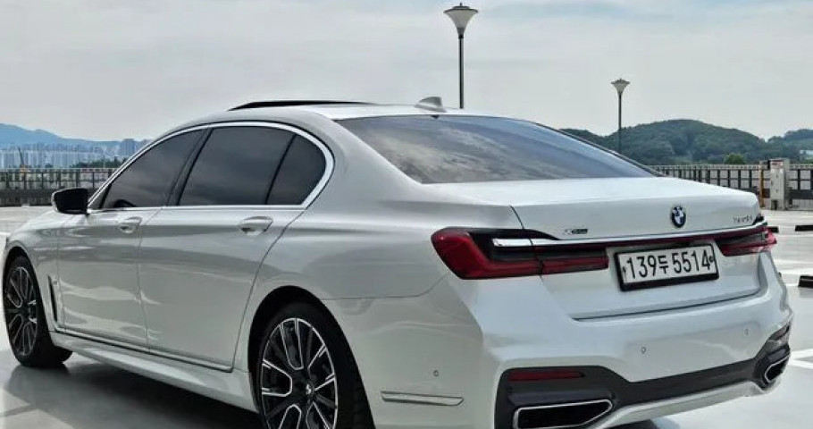 Bmw 7-Series 