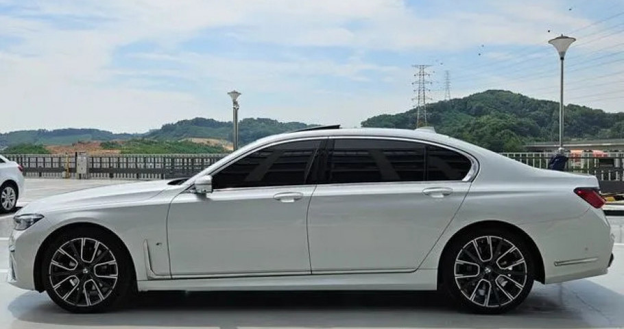 Bmw 7-Series 