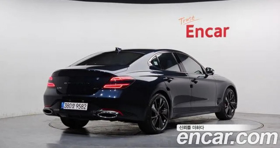 Genesis G70 