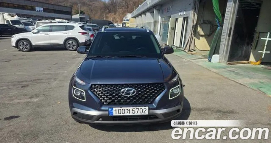 Hyundai Venue 