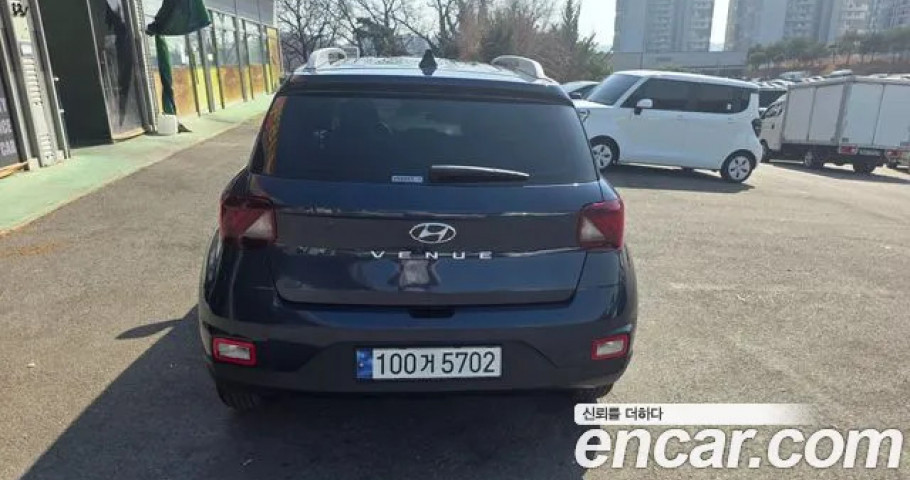 Hyundai Venue 