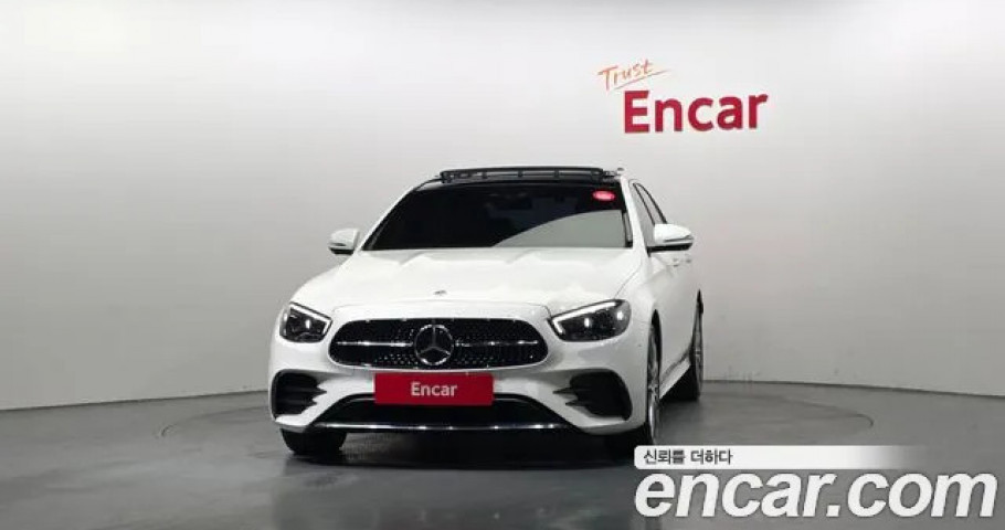 Mercedes-Benz E-Class 