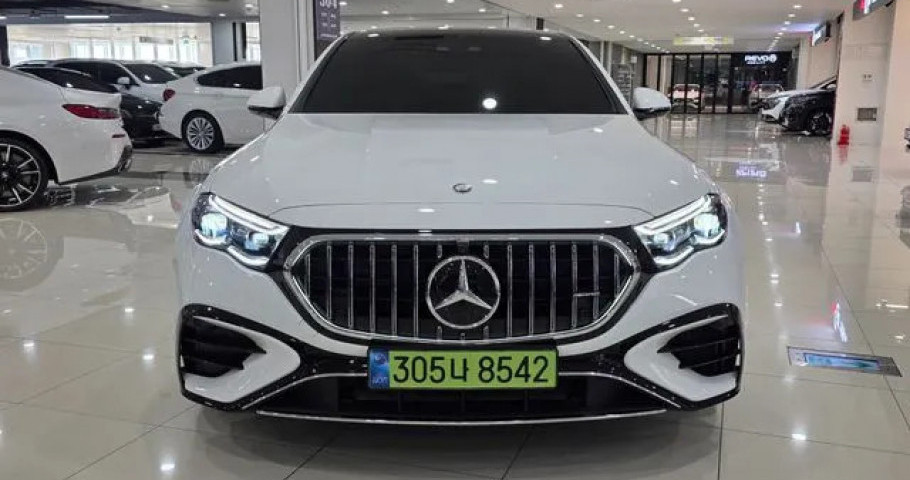 Mercedes-Benz E-Class 