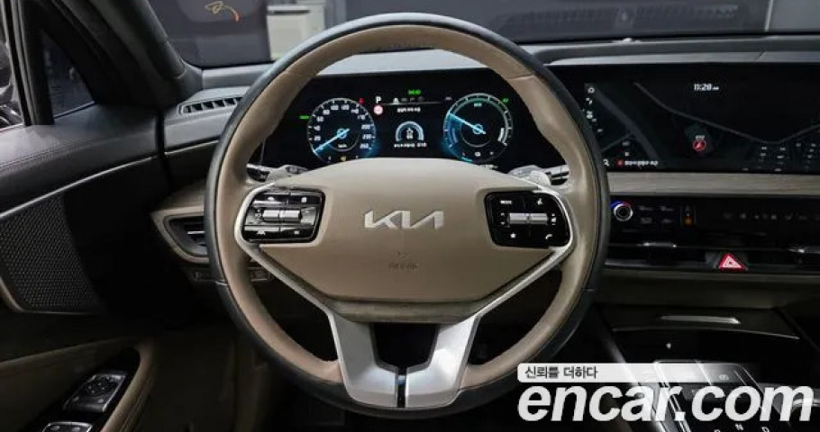 Kia K8 