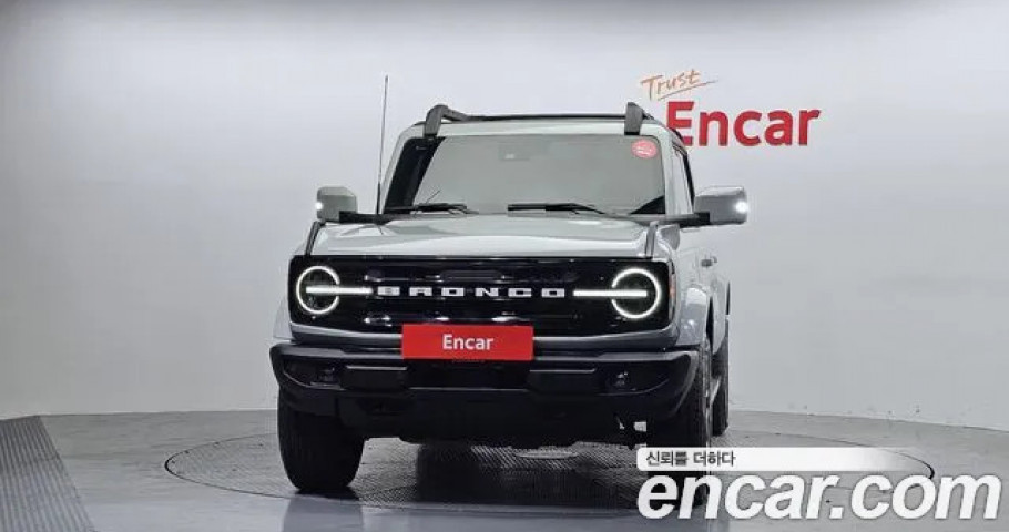 Ford Bronco 