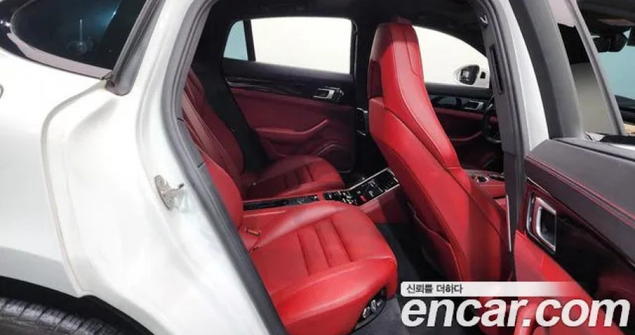 Porsche Panamera 