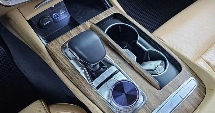 Kia K9 
