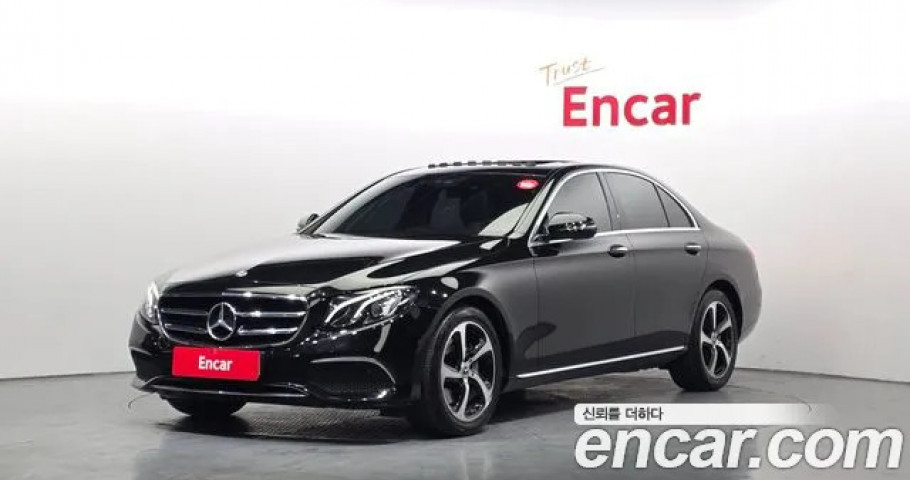 Mercedes-Benz E-Class 