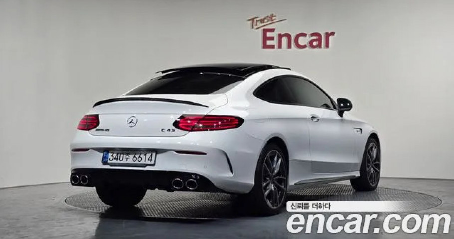 Mercedes-Benz C-Class 