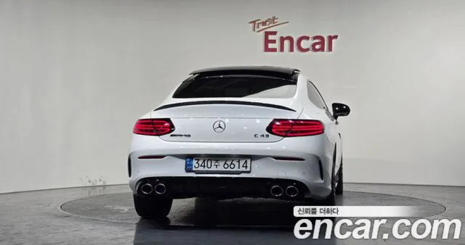 Mercedes-Benz C-Class 