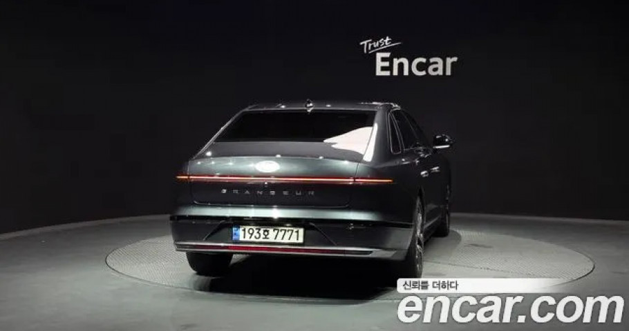 Hyundai Grandeur 