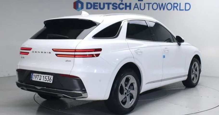 Genesis Gv70 
