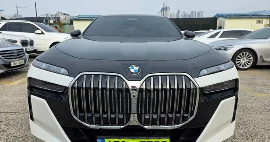 Bmw 7-Series 
