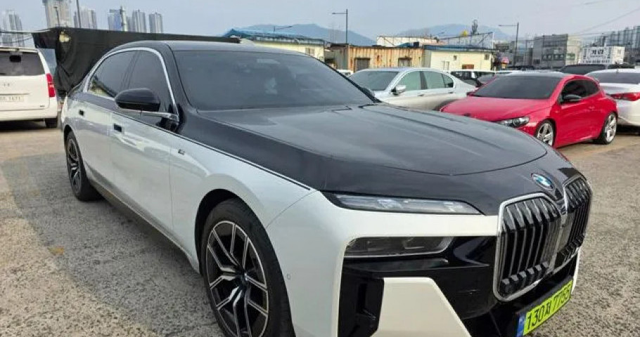 Bmw 7-Series 