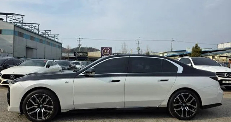 Bmw 7-Series 