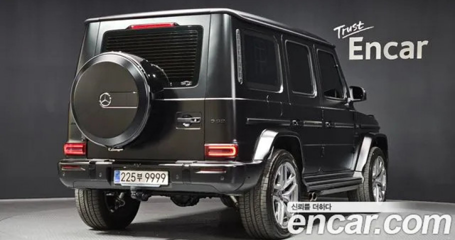 Mercedes-Benz G-Class 