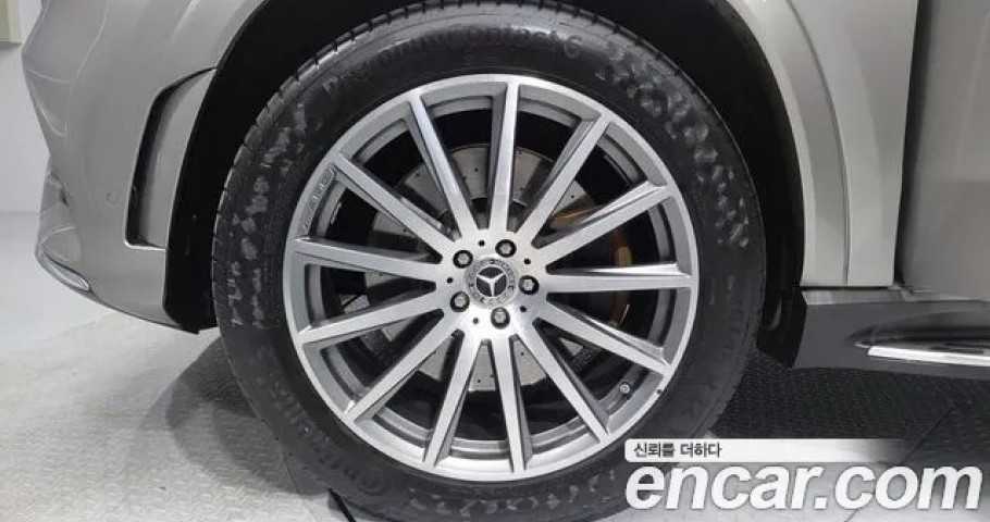 Mercedes-Benz Gls-Class 