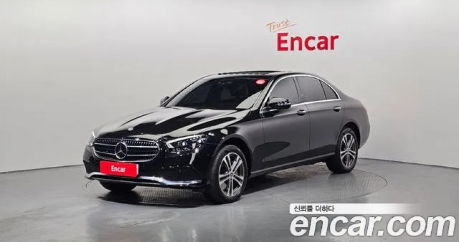 Mercedes-Benz E-Class 