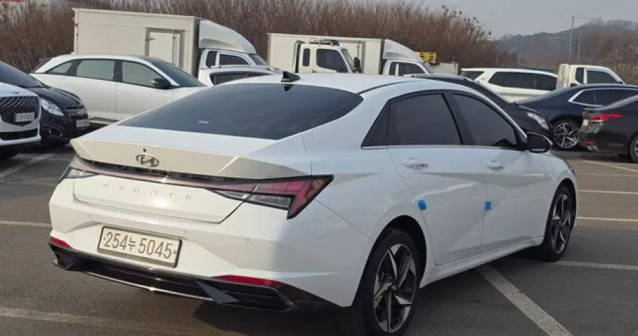 Hyundai Avante (Elantra) 