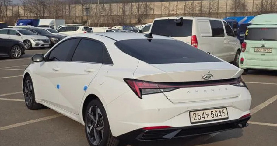 Hyundai Avante (Elantra) 