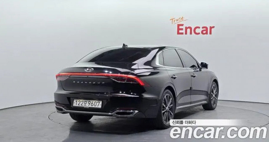 Hyundai Grandeur 