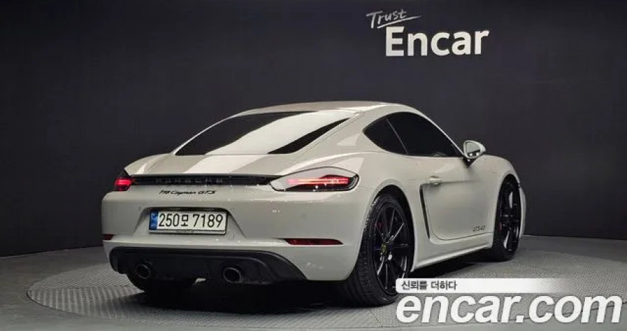 Porsche 718 