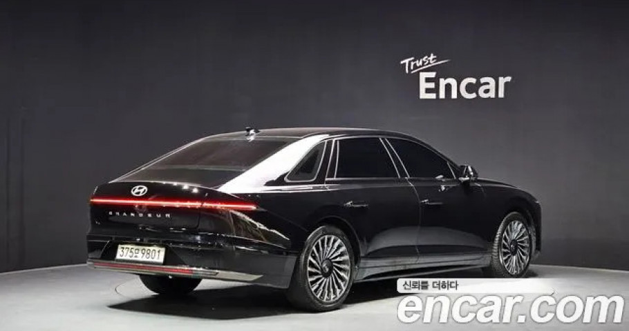 Hyundai Grandeur 