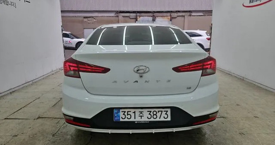 Hyundai Avante 