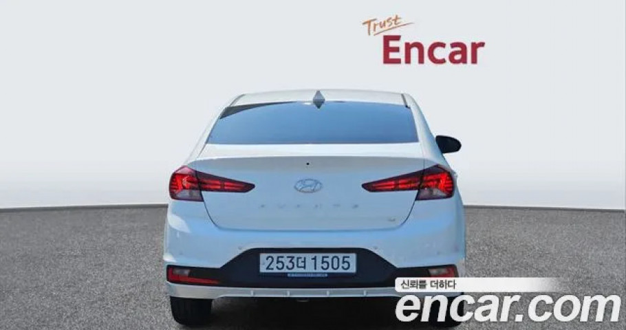 Hyundai Avante (Elantra) 