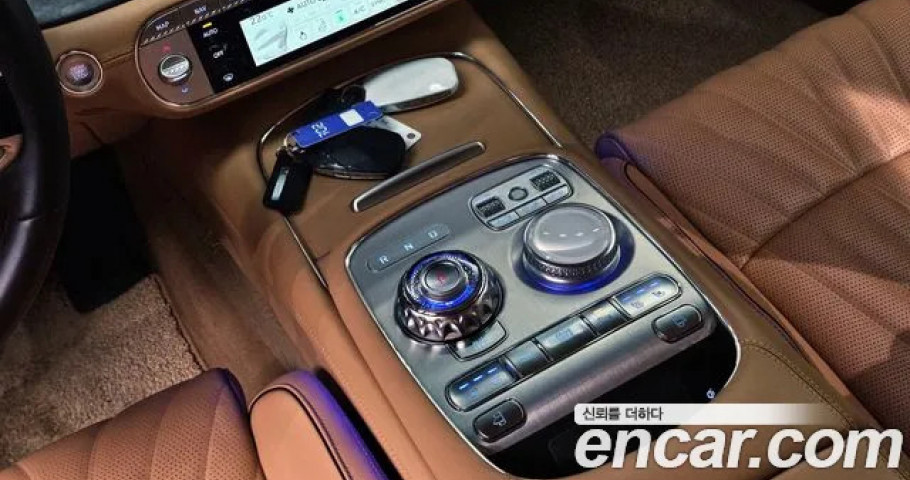 Genesis G90 
