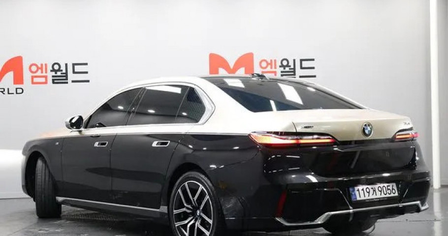Bmw 7-Series 