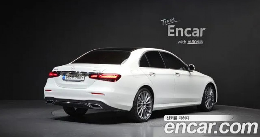 Mercedes-Benz E-Class 