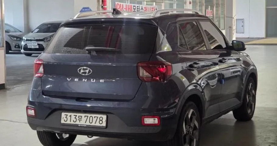 Hyundai Venue 