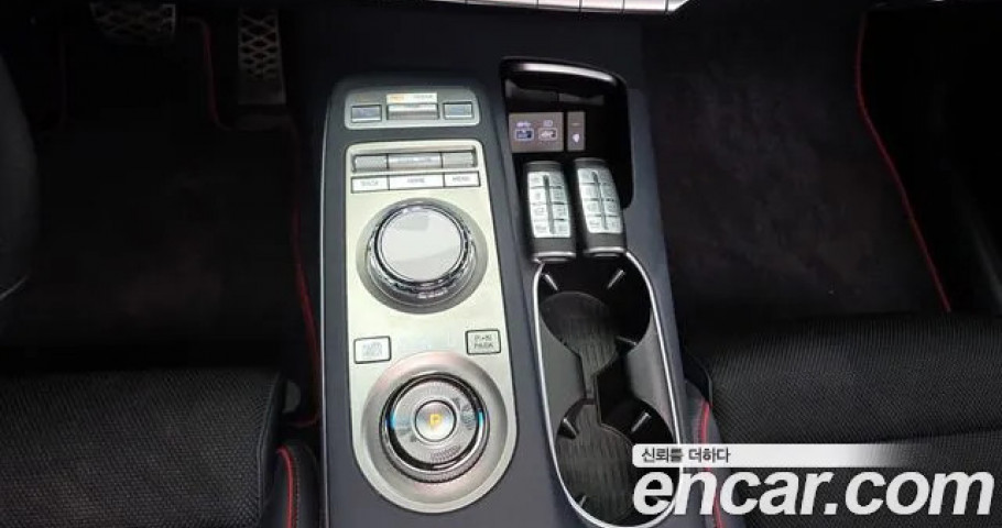 Genesis Gv70 