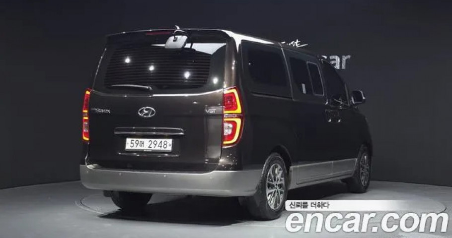 Hyundai Starex 