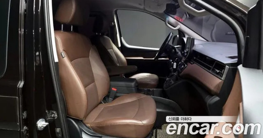 Hyundai Starex 
