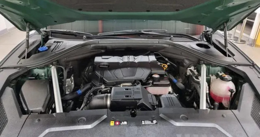 Genesis Gv70 