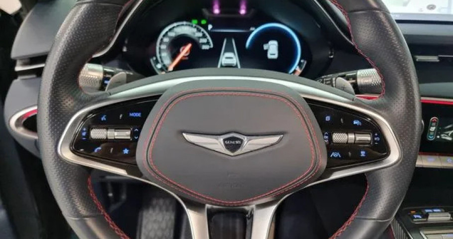 Genesis Gv70 
