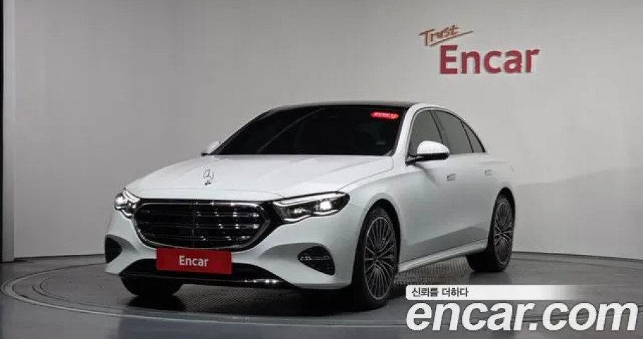 Mercedes-Benz E-Class 