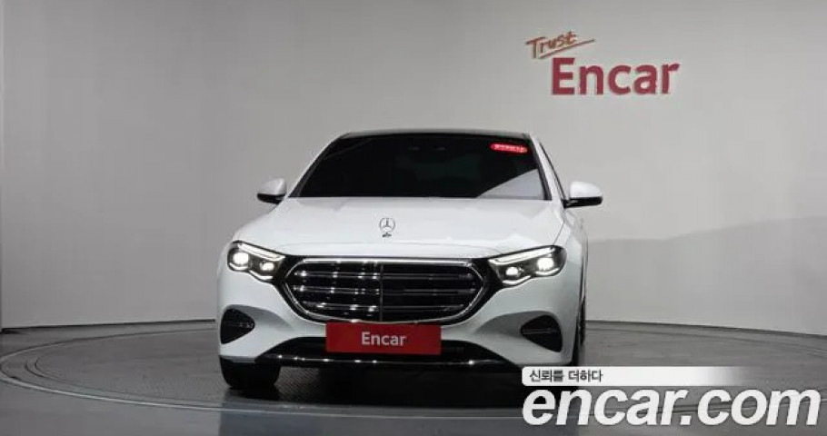 Mercedes-Benz E-Class 