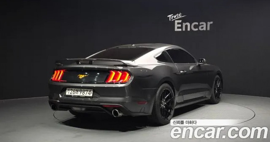 Ford Mustang 