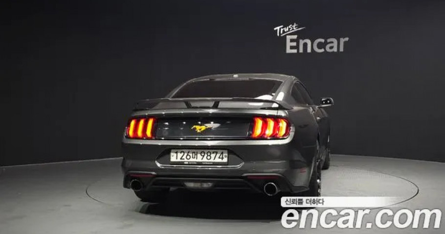 Ford Mustang 