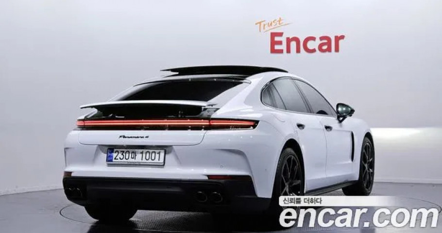 Porsche Panamera 