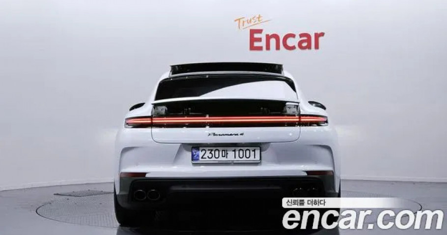 Porsche Panamera 