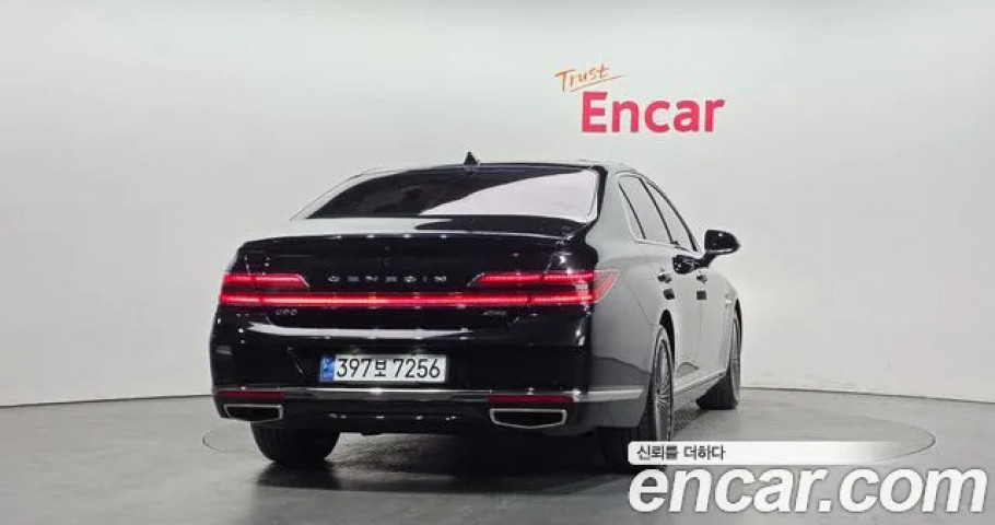 Genesis G90 