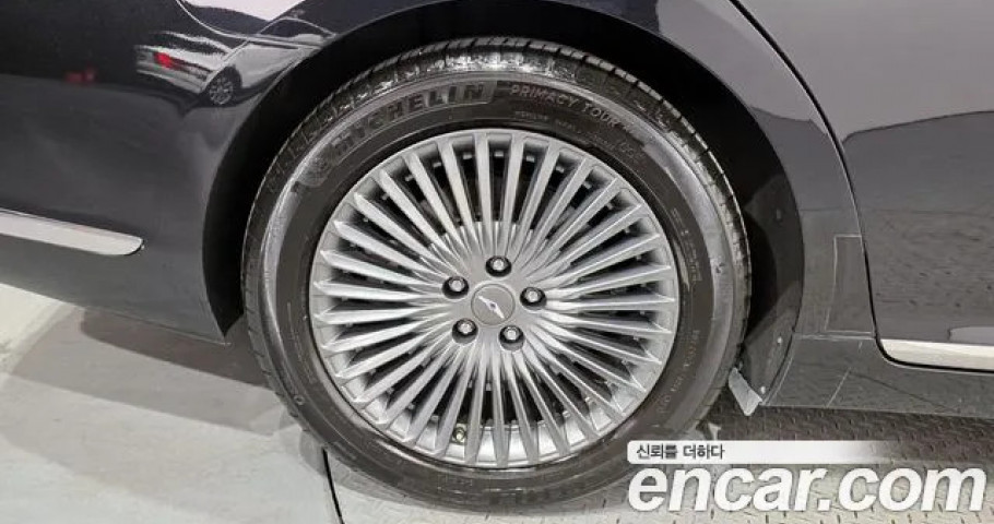 Genesis G90 