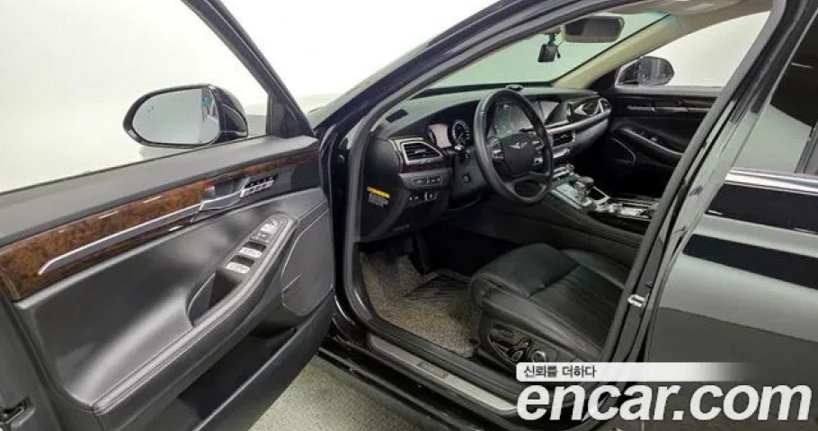 Genesis G90 