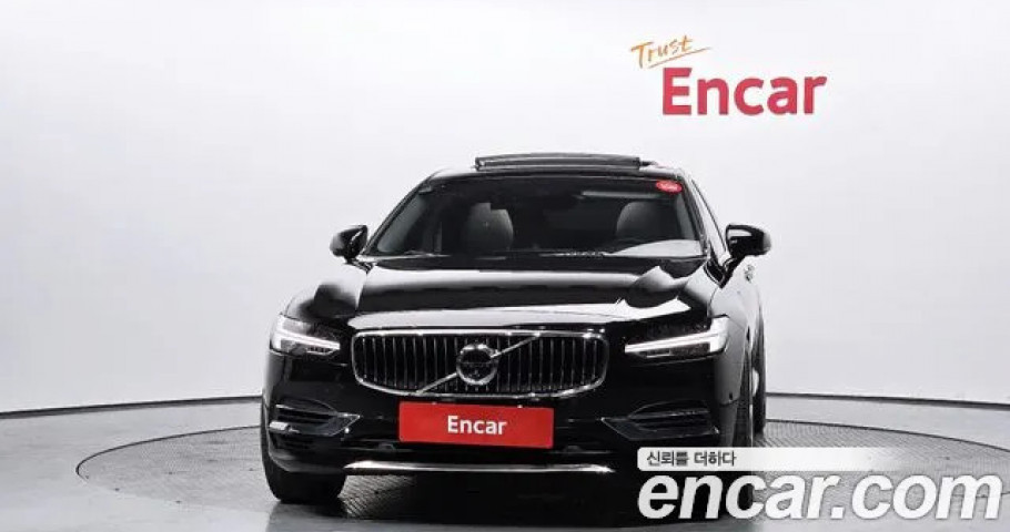 Volvo S90 