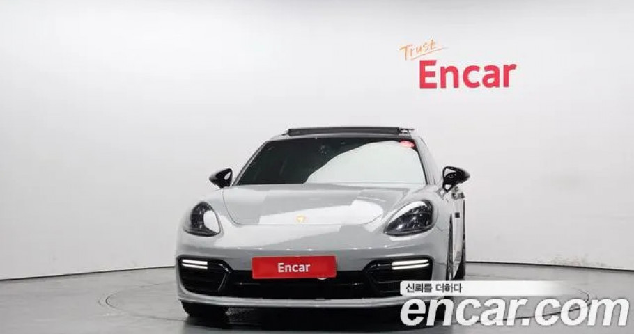 Porsche Panamera 