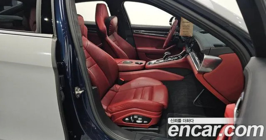 Porsche Panamera 